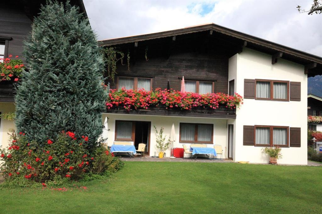 Haus Hager - Maria Hager Apartment เอลล์เมา ภายนอก รูปภาพ